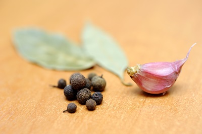 桃树叶花椒大蒜